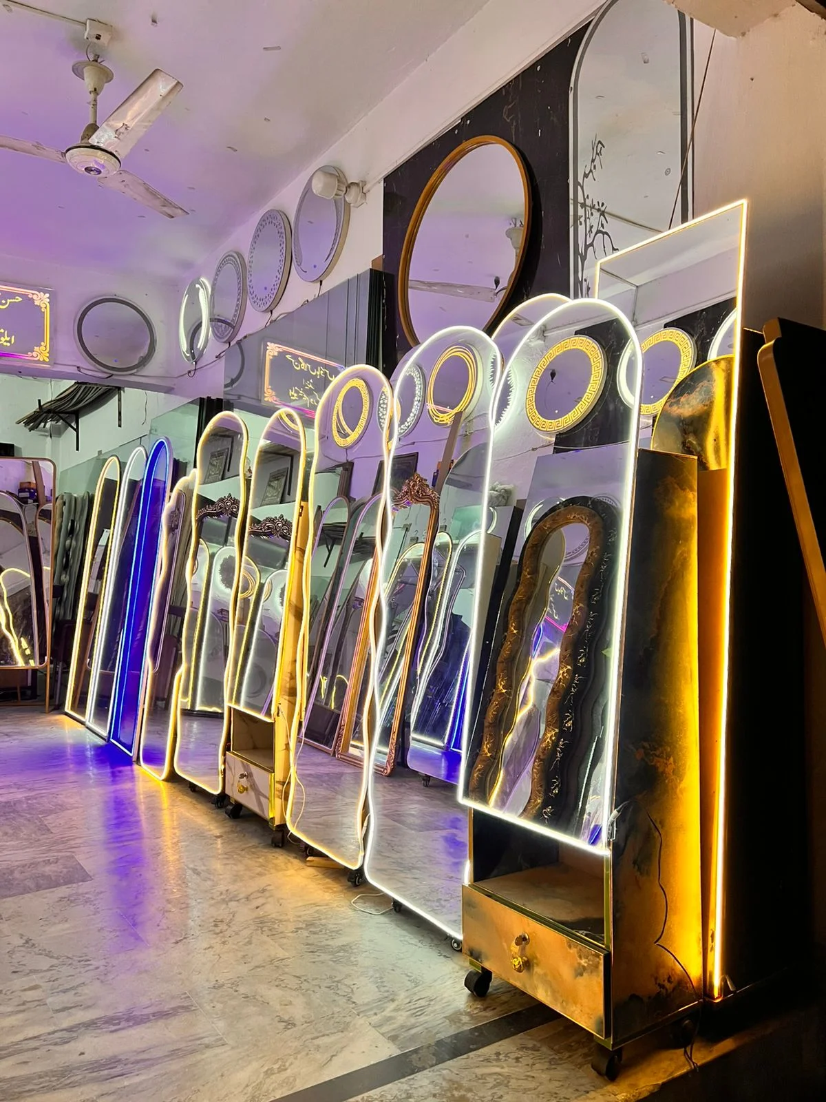 Arched Backlit Vanity Mirrors with Cabinets Sialkot